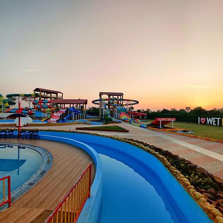 Mendarda Wet N Wild Water Park & Resort מראה חיצוני תמונה