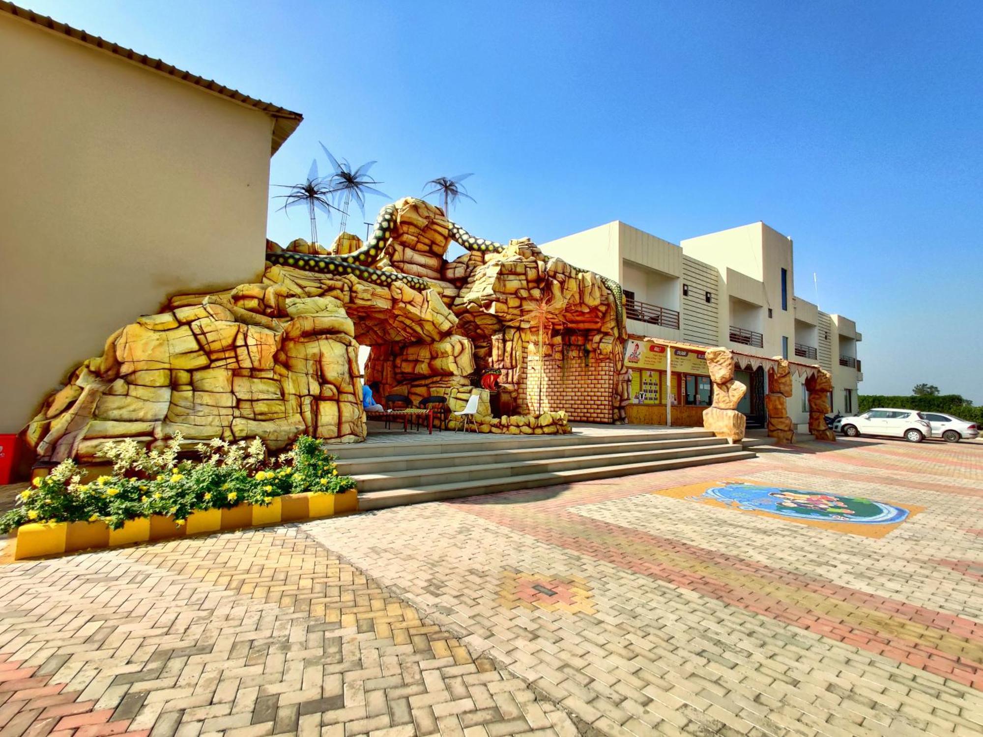 Mendarda Wet N Wild Water Park & Resort מראה חיצוני תמונה